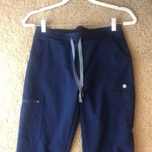 FIGS Women's Navy Yola - Skinny Scrub Pants Navy